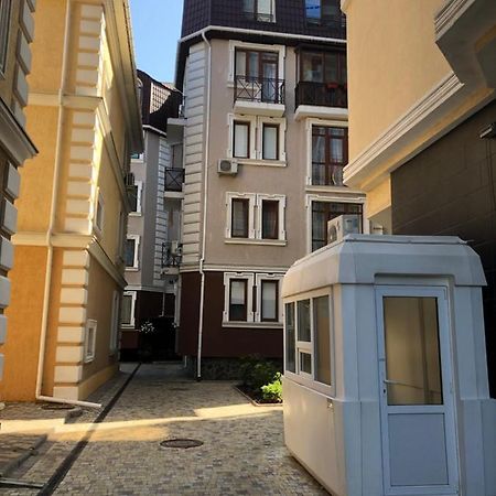 Apartment On Levanevskogo オデッサ エクステリア 写真